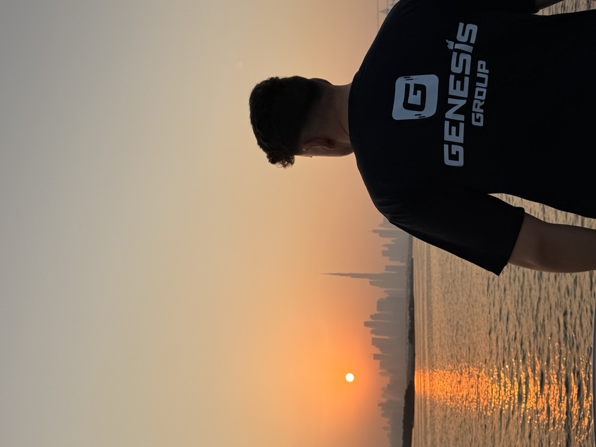 Allan em Dubai, hoje vivendo do mercado financeiro